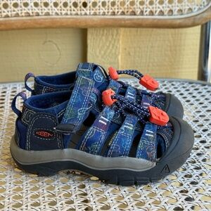 KEEN Newport H2 Kids Blue Sandals Toddler size 9